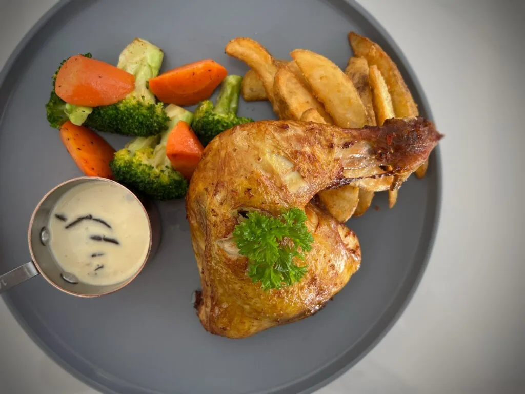 meo_plus_cafe_chicken_vk_01