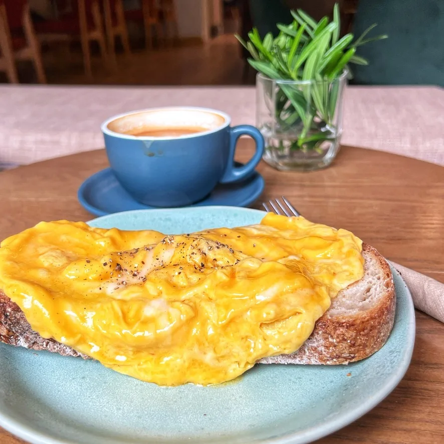 starman_coffee_scrambled_eggs_01