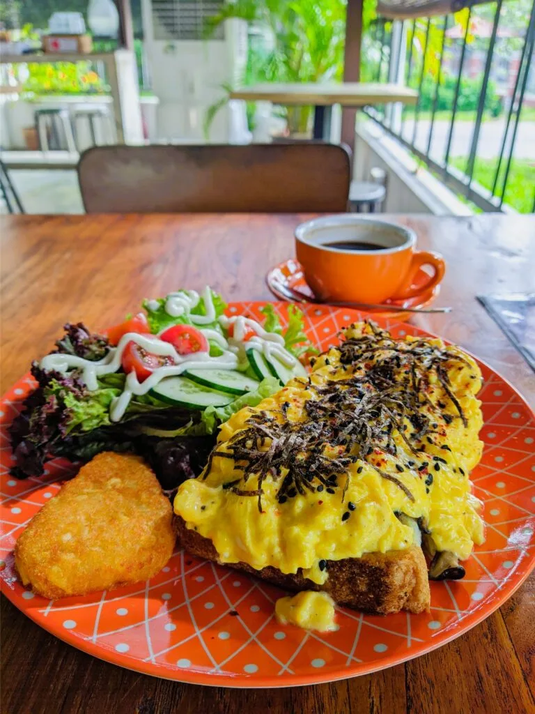 Haus 7 breakfast set
