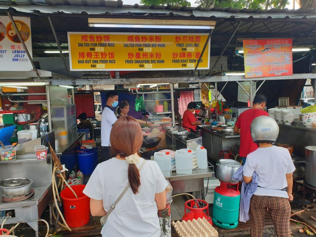 jelutong_food_court_fried_noodles_stall_aunchuan_01