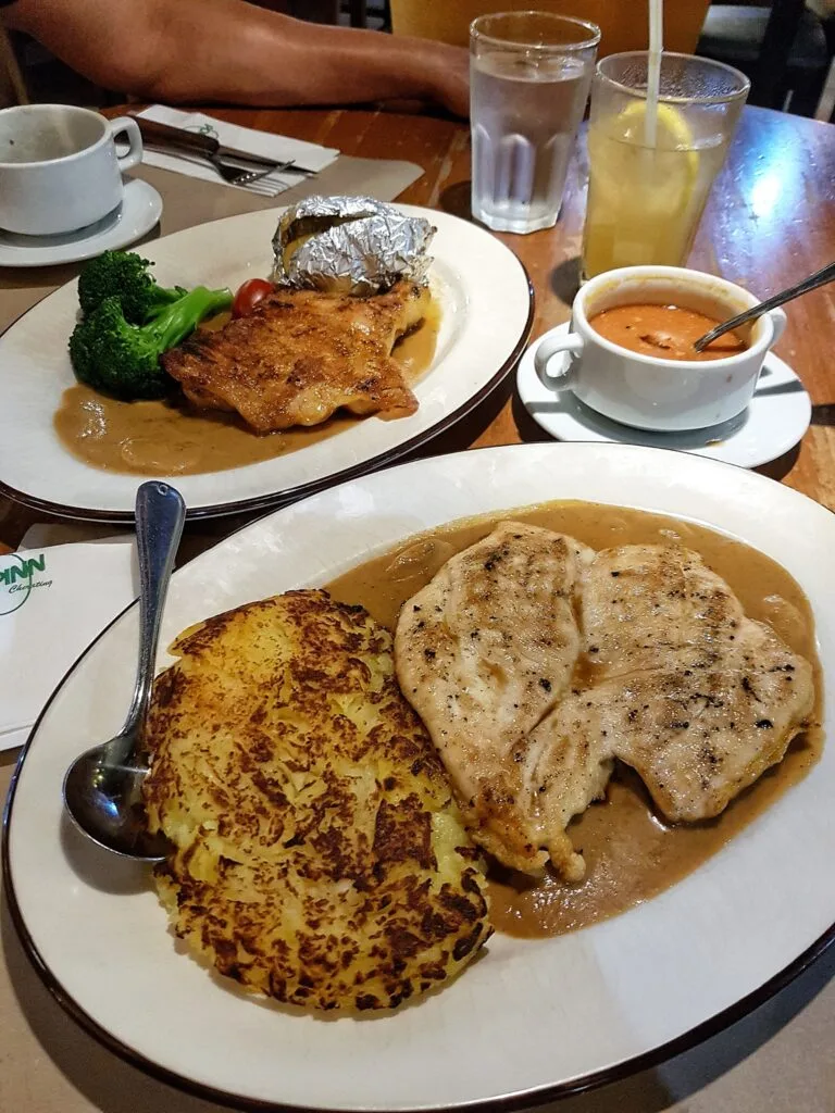 cherating_steakhouse_chicken_ramschnitzel_paulatan_01