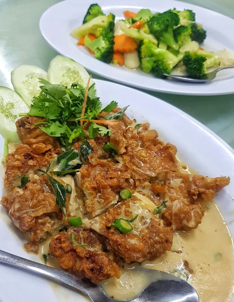 mr_specky_tomyam_seafood_restaurant_butter_chicken_paulatan_01
