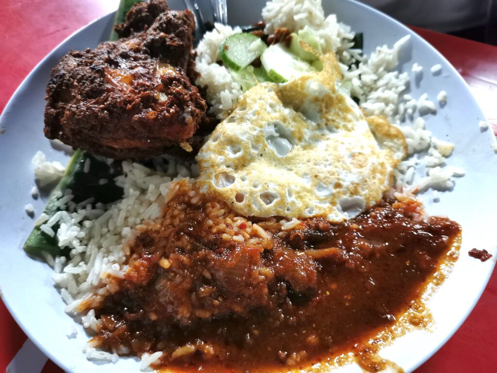 nasi_lemak_bumbung_kanechong_01