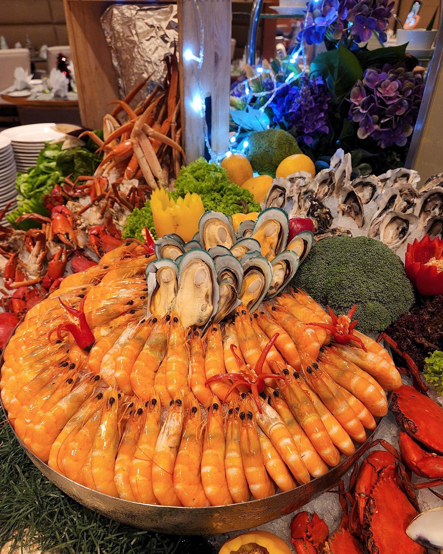 Cinnamon Coffee House Buffet Chiefeater