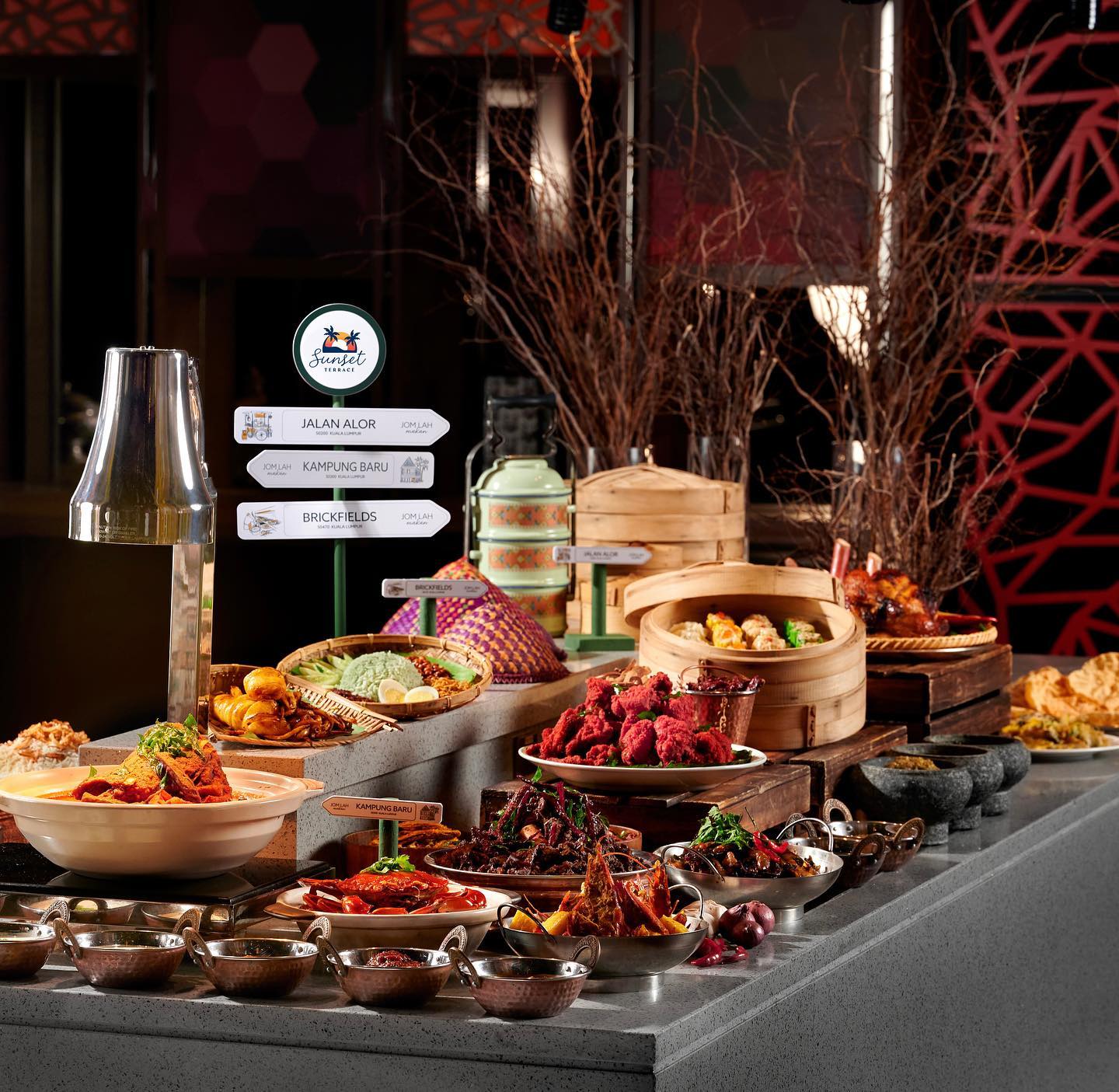 Sunset Terrace Weekend Dinner Buffet