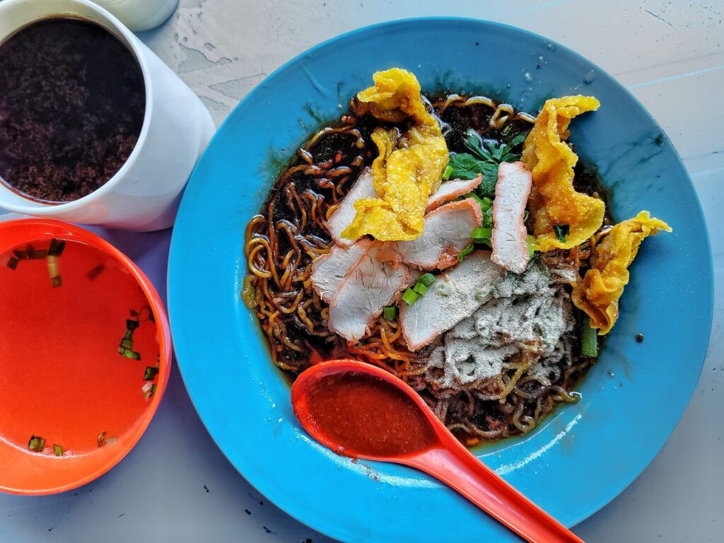 fried_wan_ton_mee_penang_jul2023_hedgesliang_01