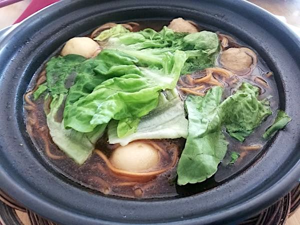 Food Court 555 Claypot Noodles