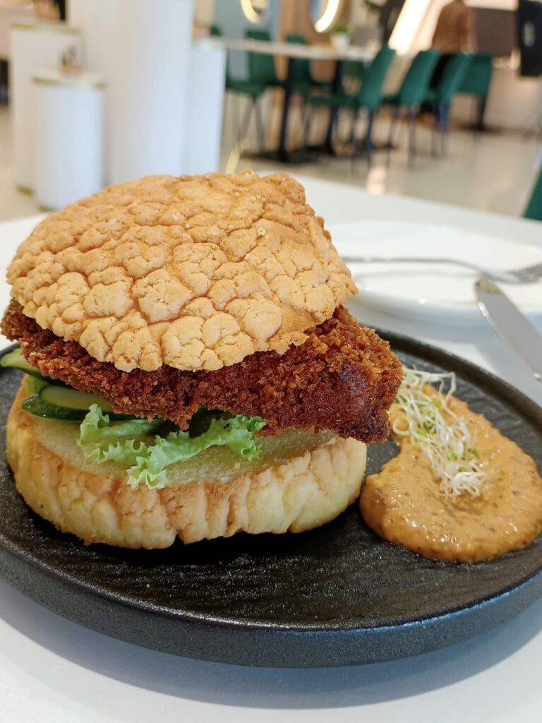 Six Song Cafe Macau Pork Burger