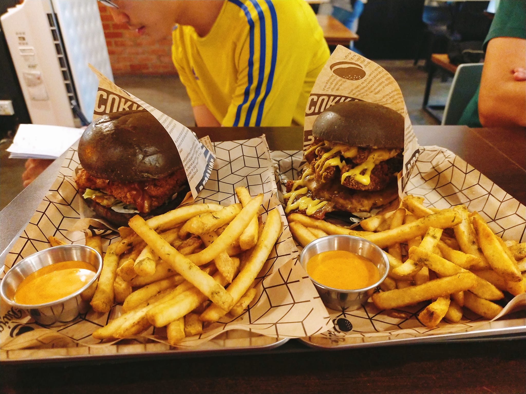 myBurgerLab OUG Cheesy Chick and Beautiful Mess