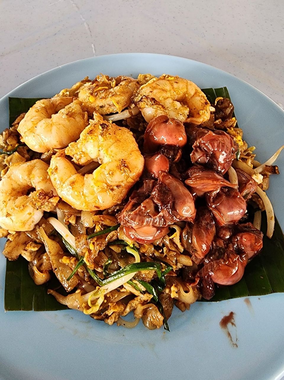 Lao Jia Char Keow Teow Has Lots of Prawns and Cockles
