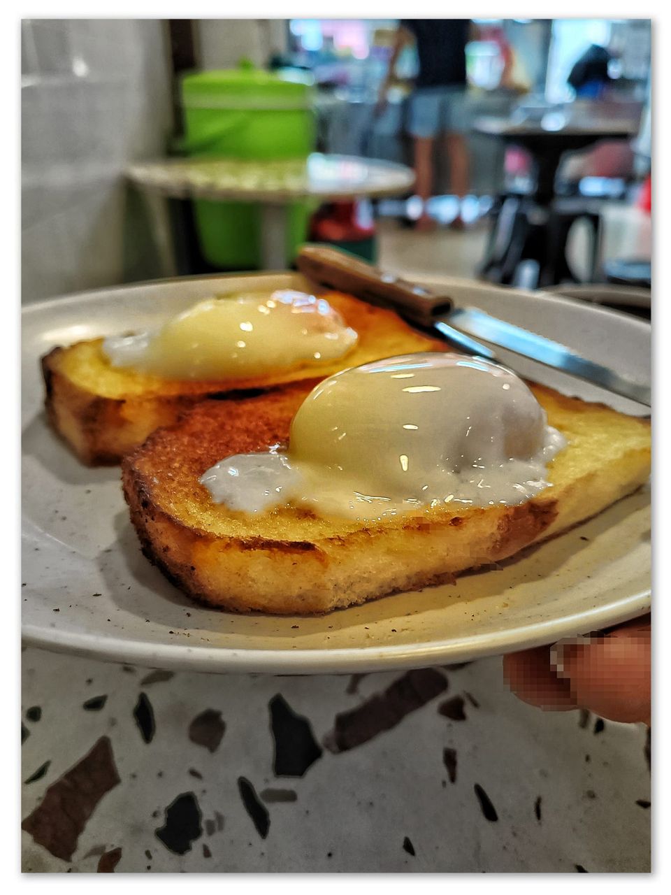 OO White Coffee Cafe Eggs on Toast