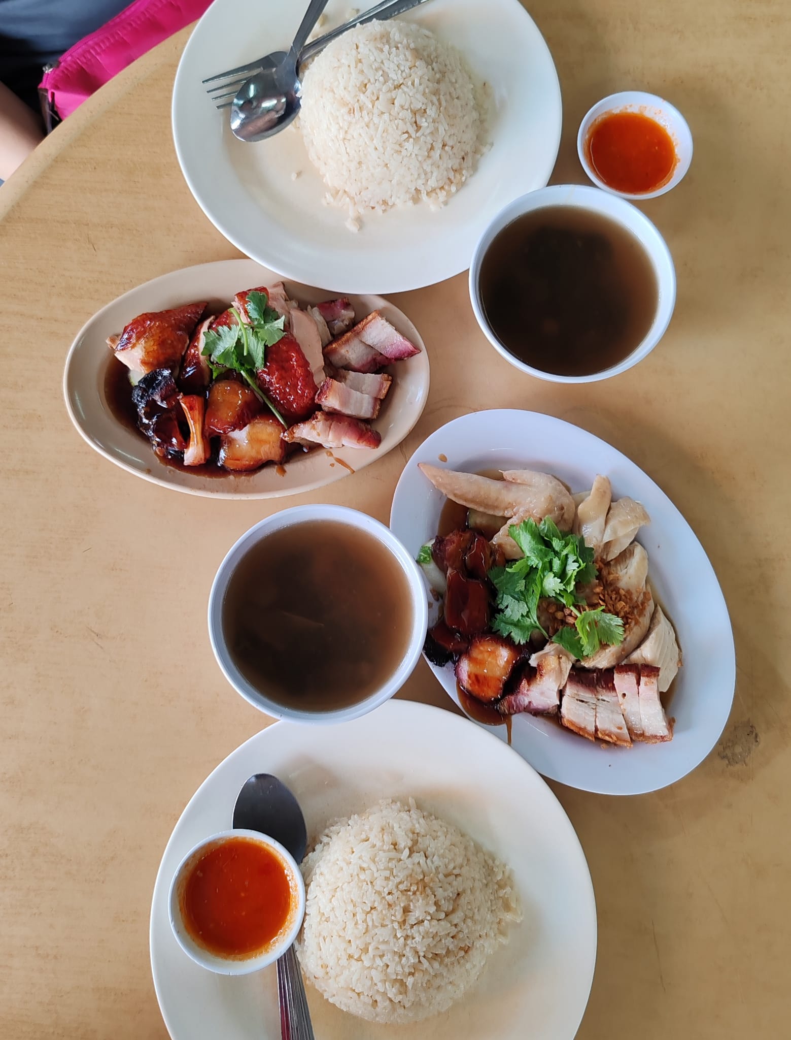 restoran_new_pom_pom_roast_pork_apr2024_kanechong_02