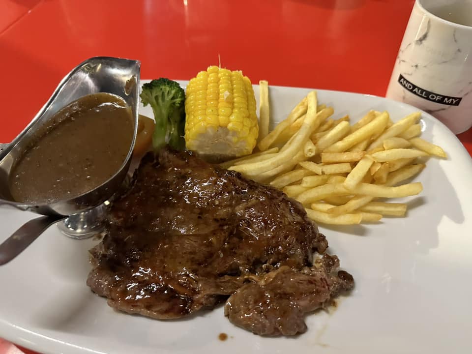 Restaurant Cowboy Delight Steak