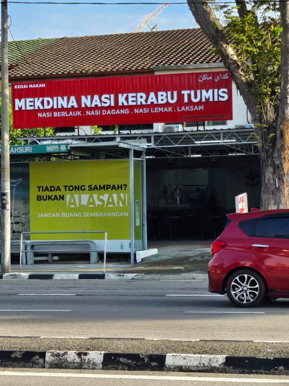 Mekdina Nasi Kerabu Tumis