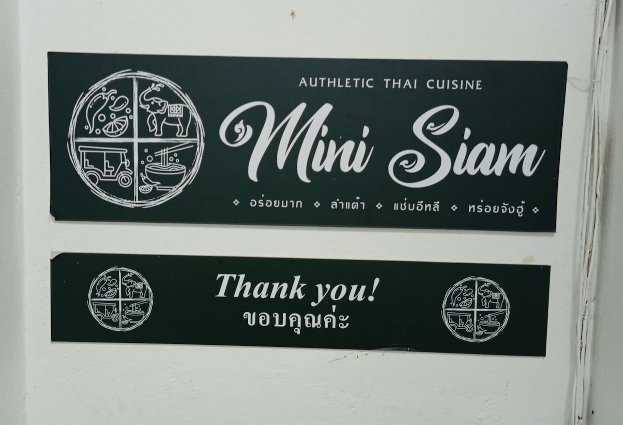 Mini Siam Cafe