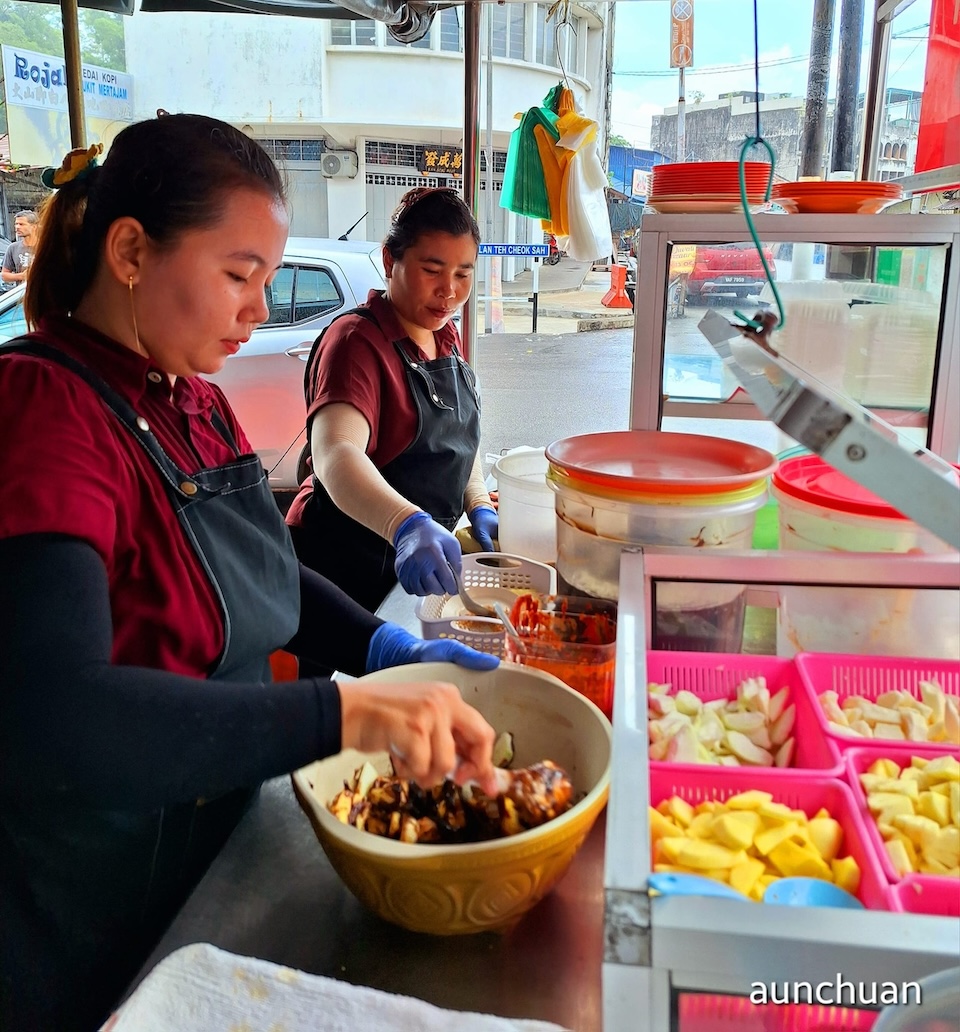 Rojak Orang Hitam Putih