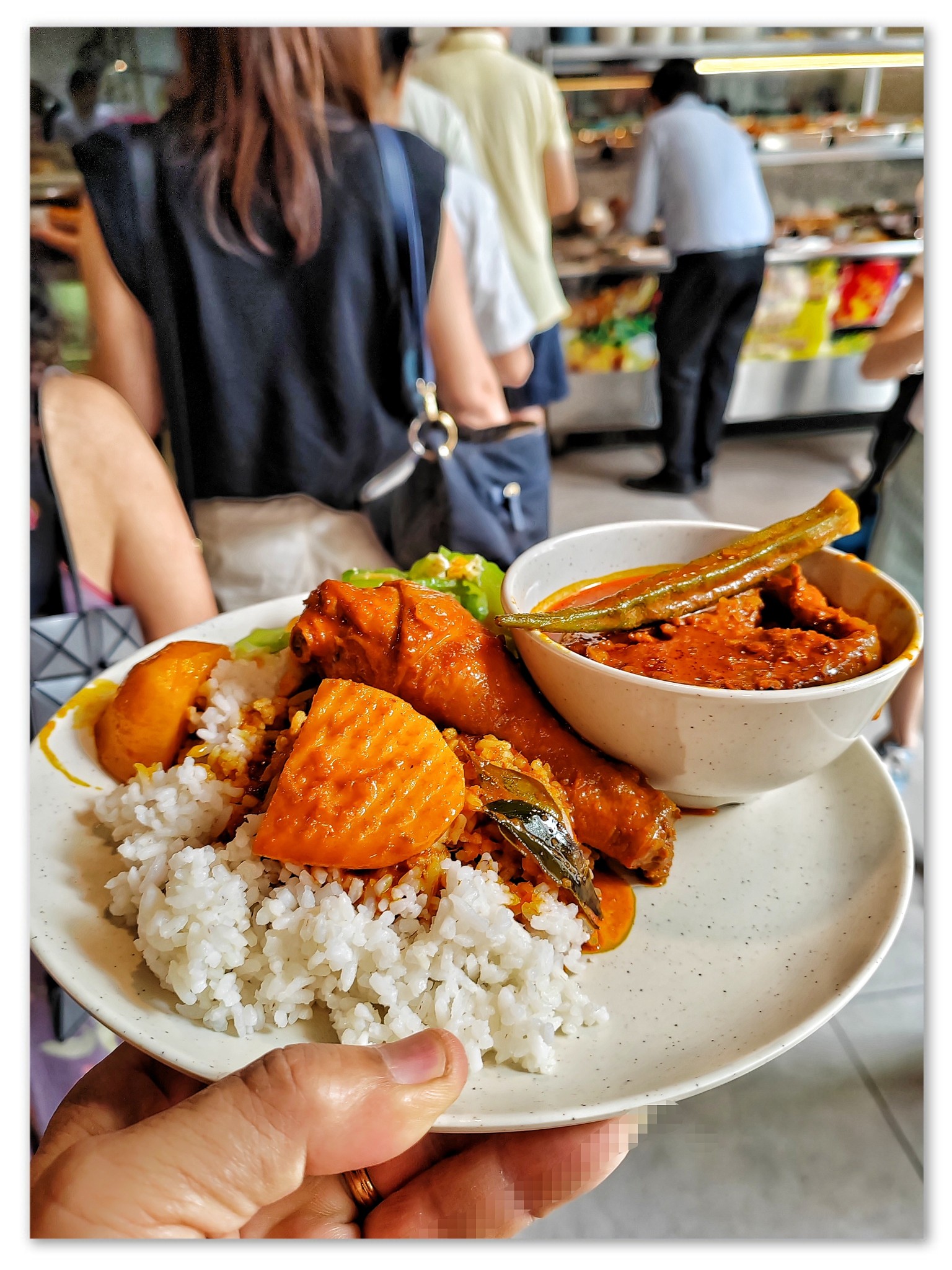 medan_selera_just_food_apr2025_hedgesliang_02