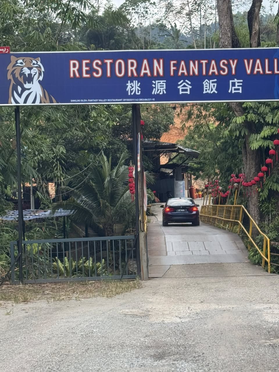 fantasy valley restaurant