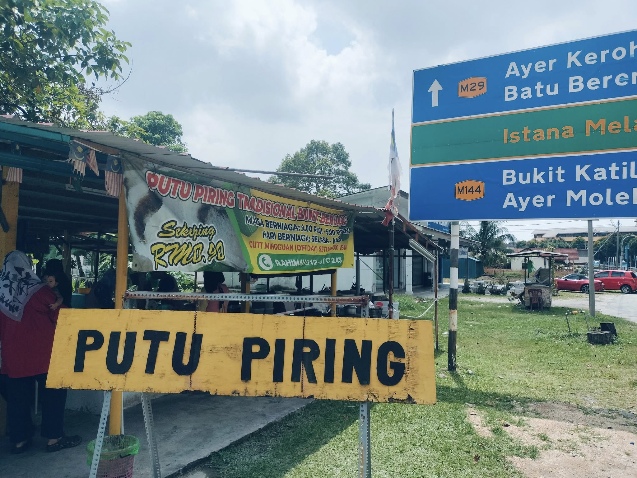 putu piring tradisional bukit beruang