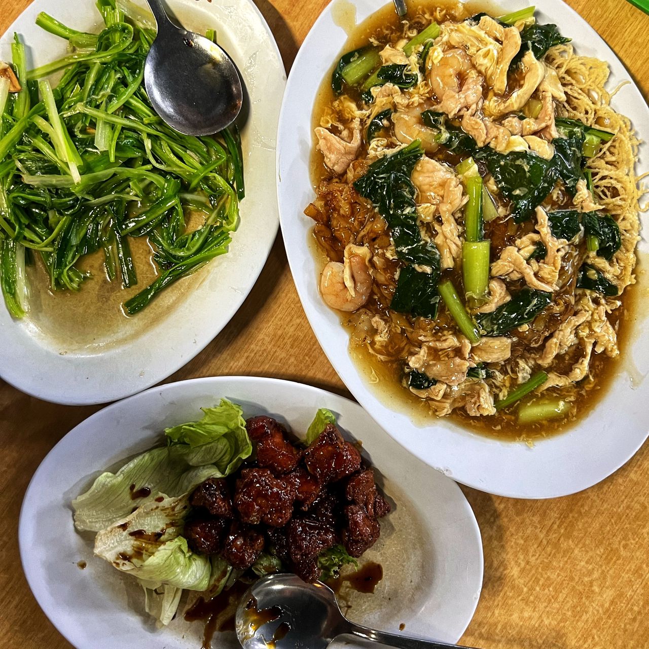 restoran_garden_seafood_may2025_vk_01