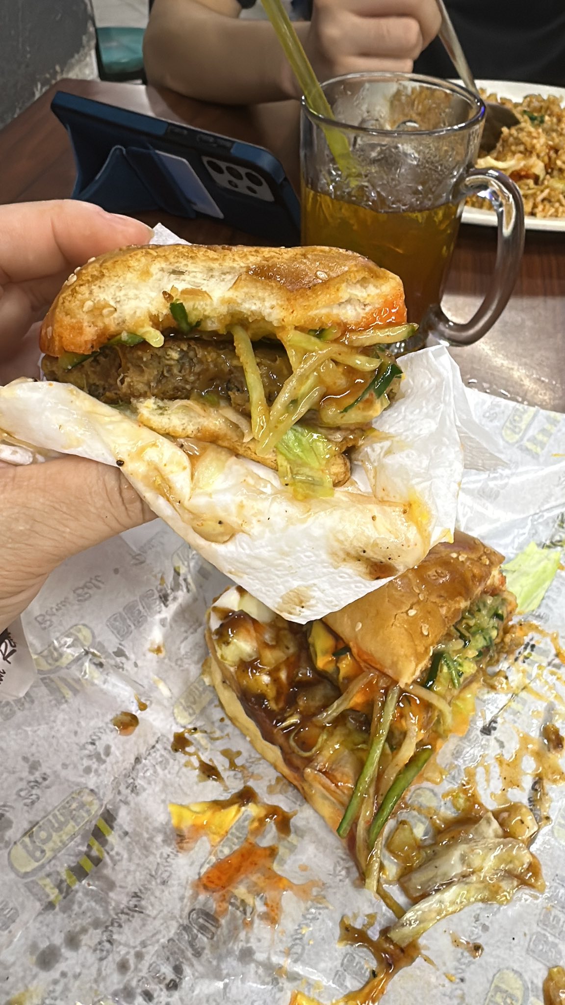 burger_viral_ukay_perdana_jun2025_christinetan_02