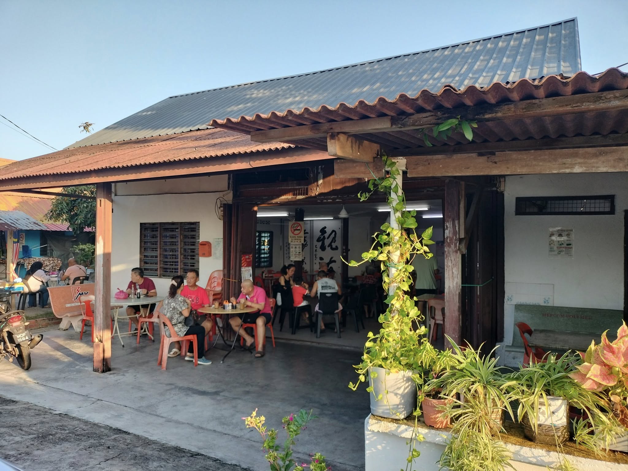 mayling kampung hailam kopitiam