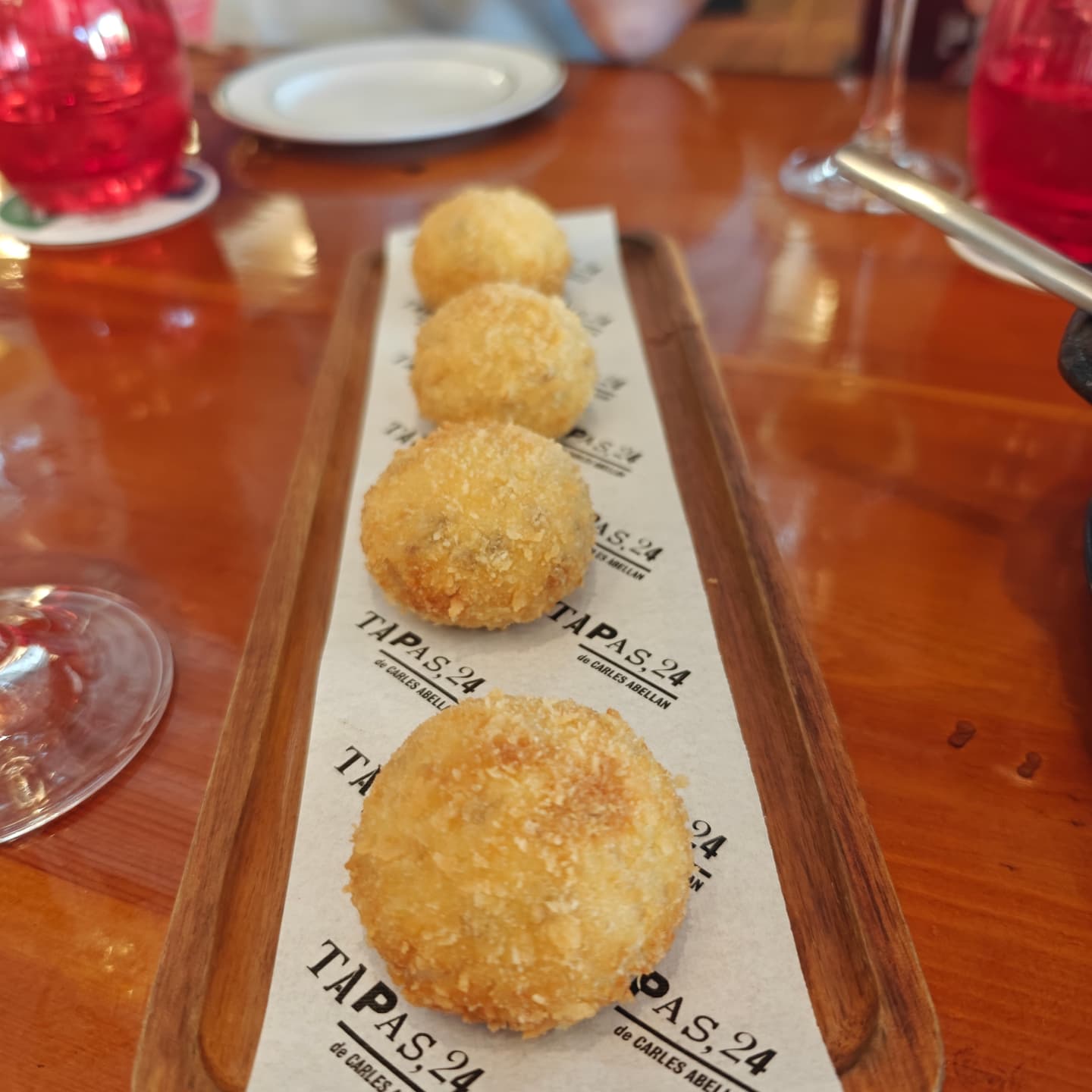 tapas 24