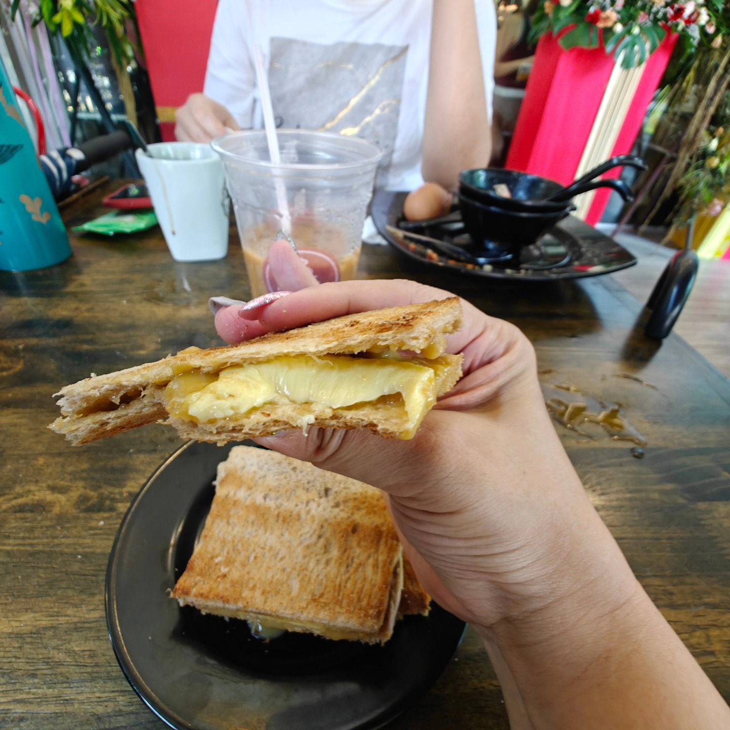 bao er cafe holland village