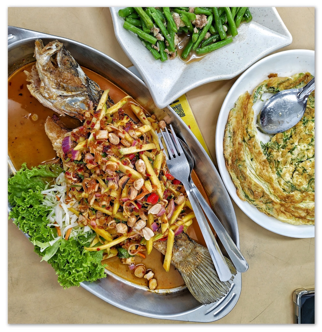 hidden_siam_thai_food_oct2025_hedgesliang_03