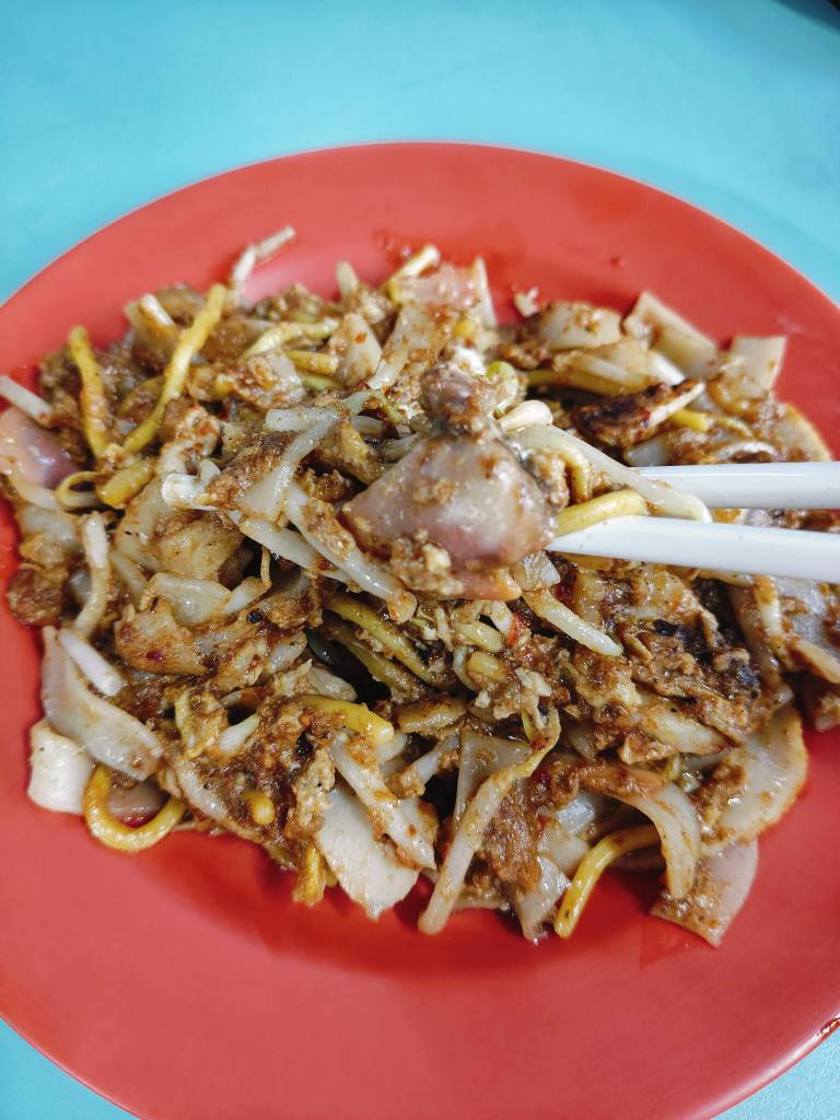 outram_park_fried_kway_teow_oct2025_williamwlloo_02