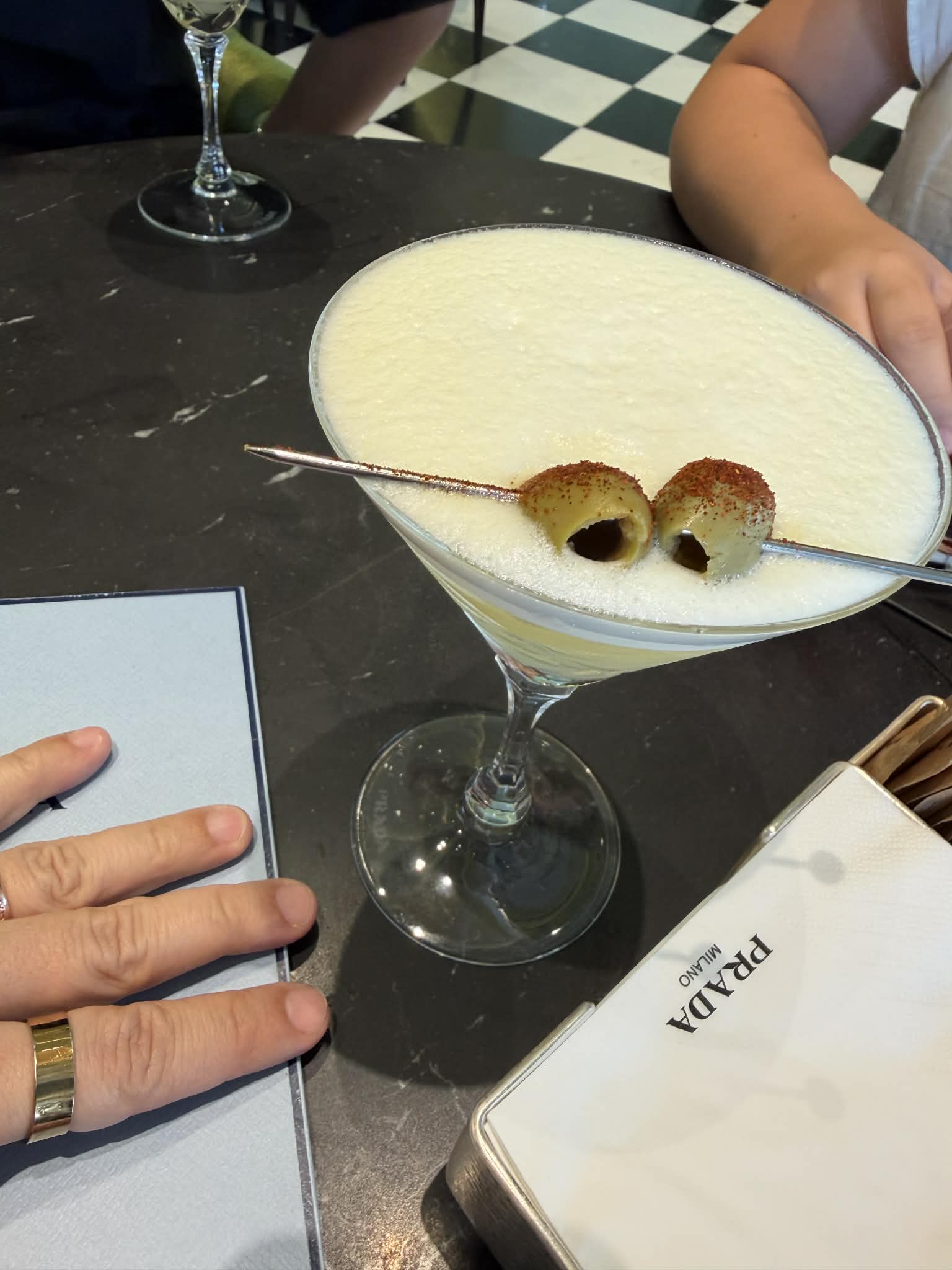 prada_caffè_nov2025_lukesoon_01