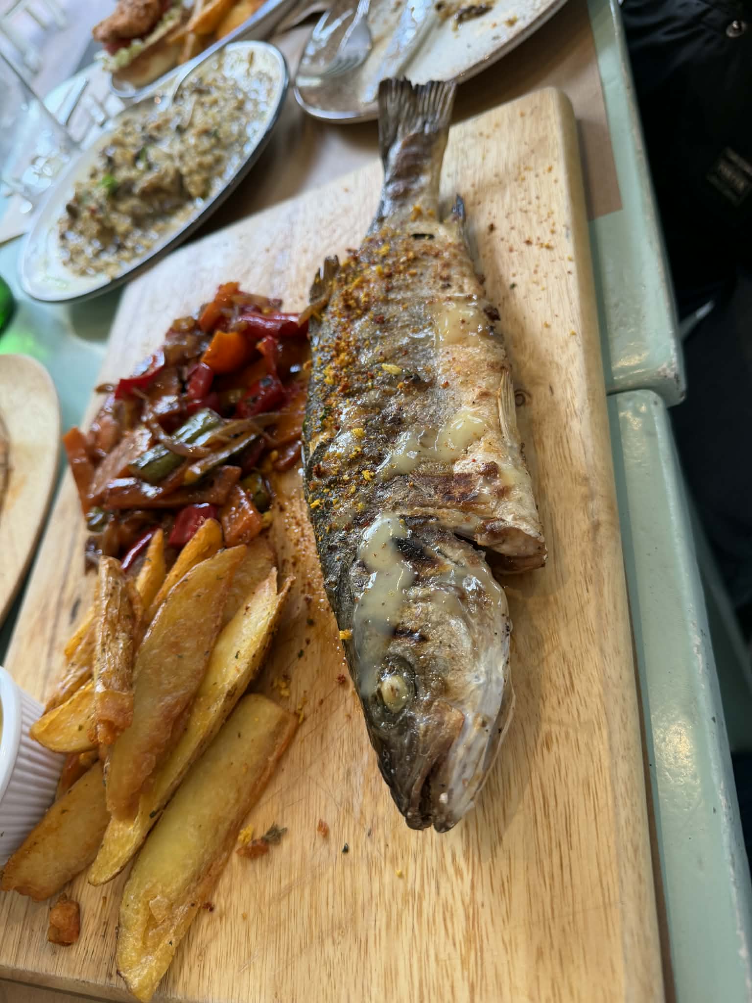 smile_restaurant_dec2025_lukesoon_01