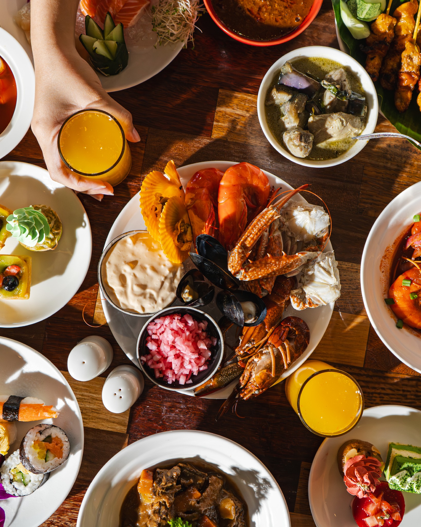 Sizzle-and-Seafood-Buffet-Tiffin-1