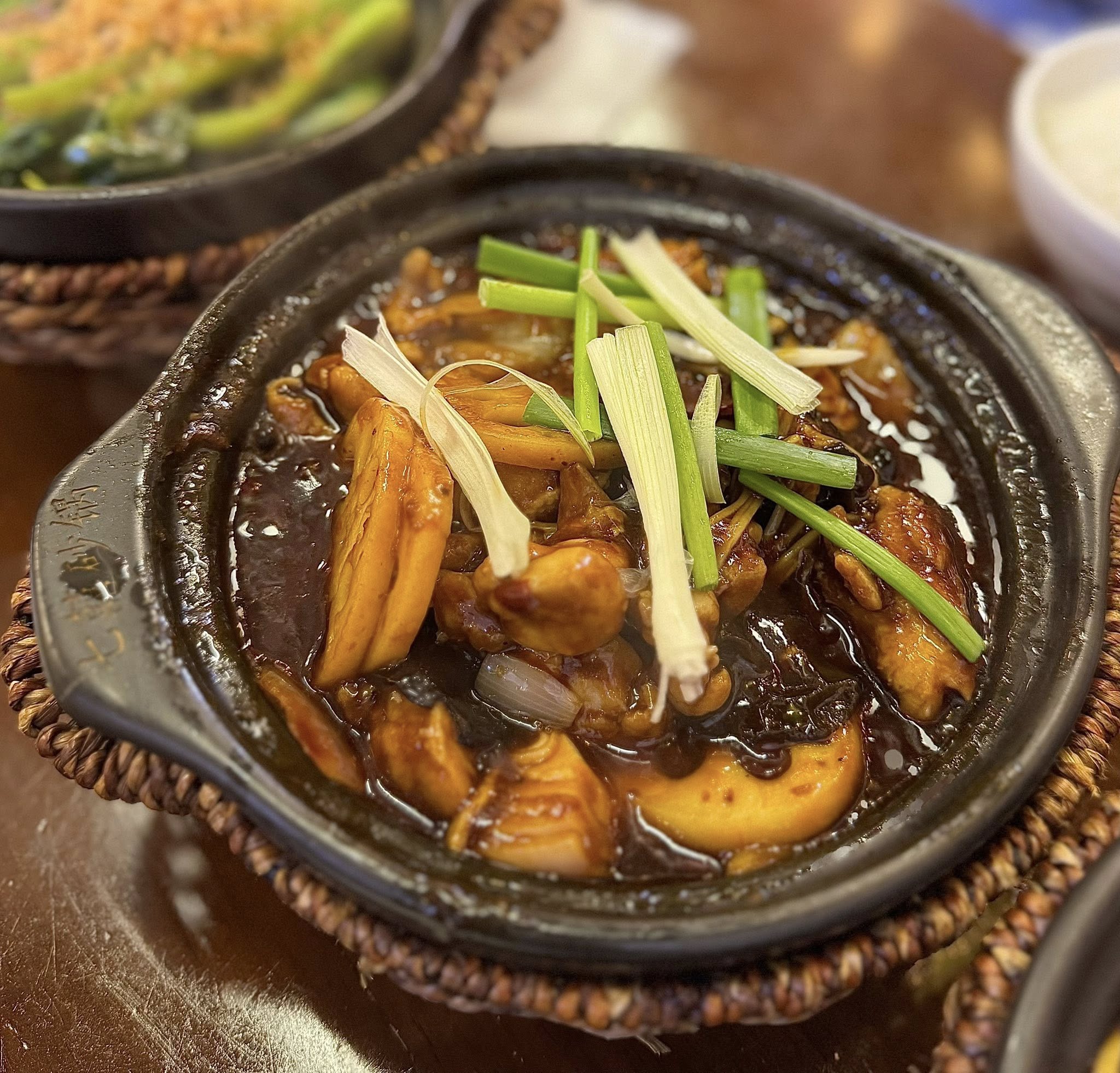 chat hei claypot