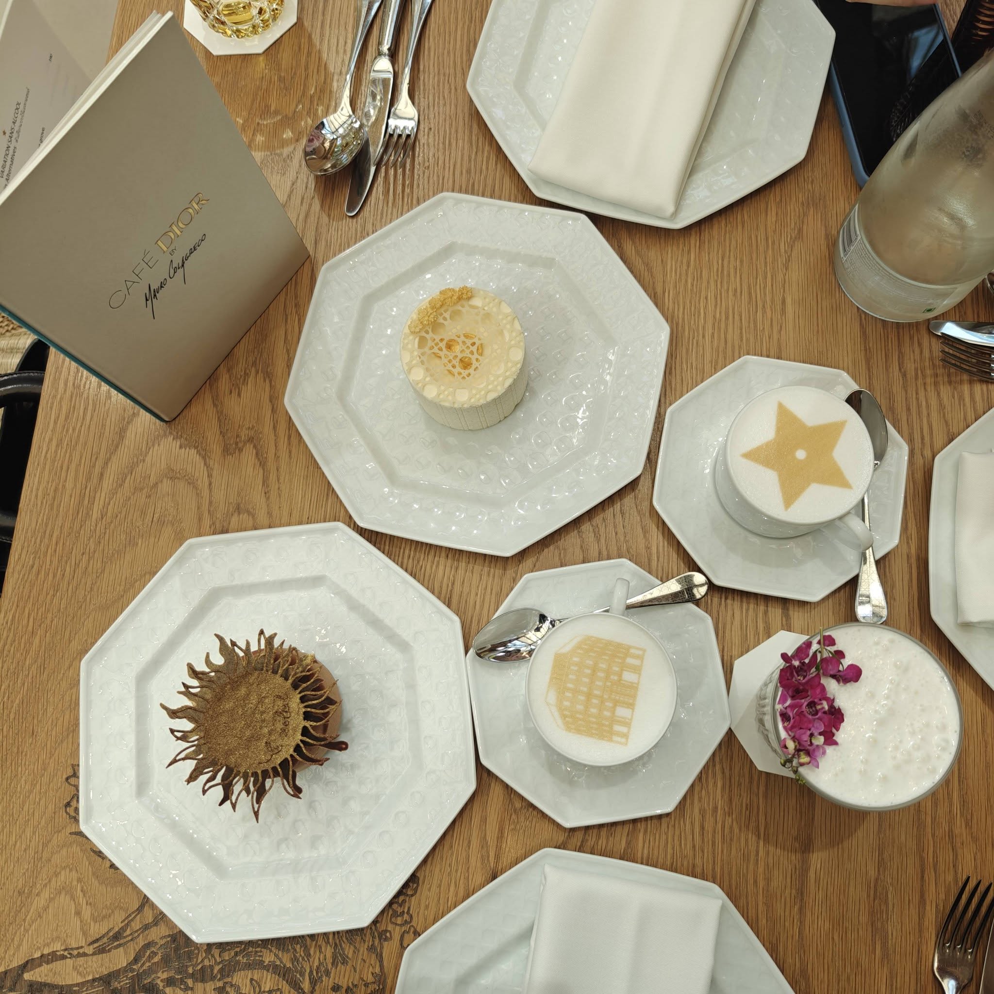 dior_gold_house_bangkok_mar2026_leyriesat_01