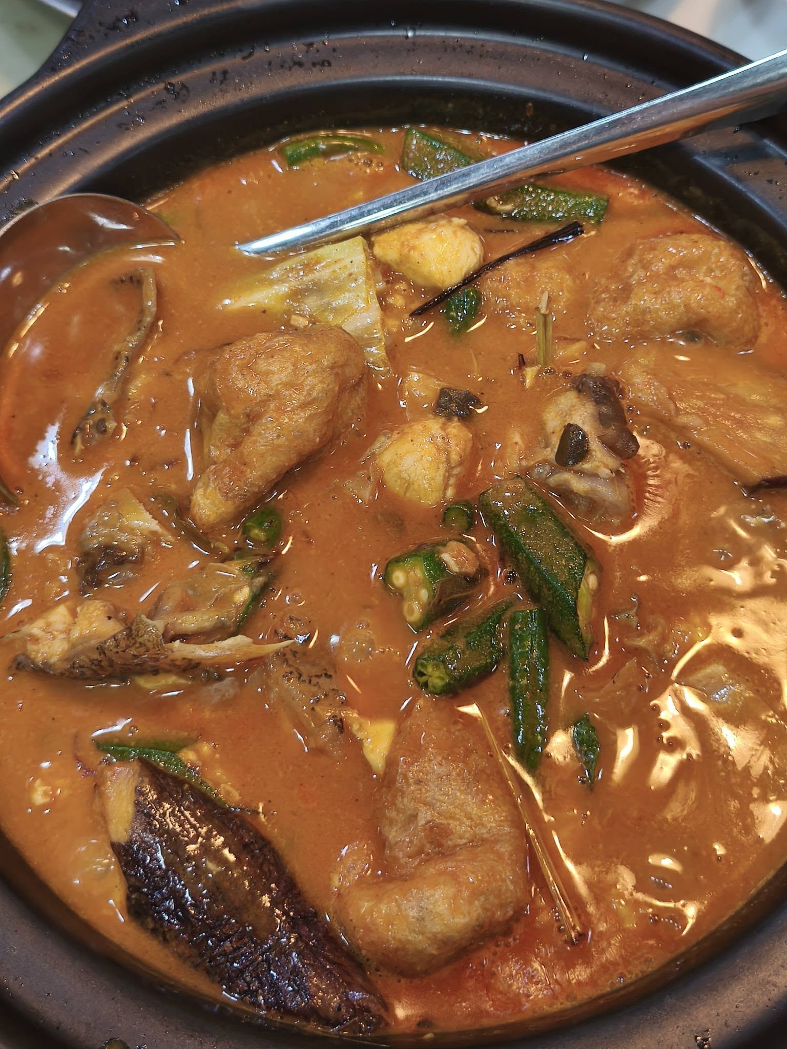 restoran_lucky_sin_mar2026_cheeleong_04