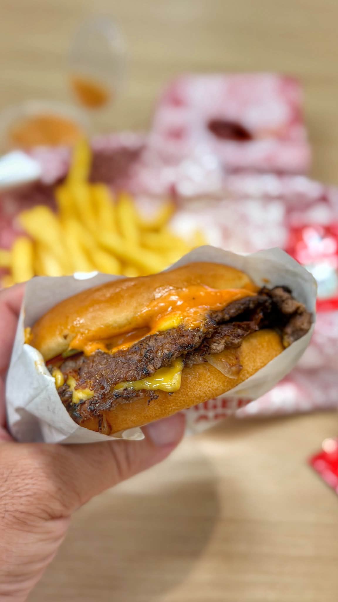 bobbys_burgers_trx_apr2026_patlim_03