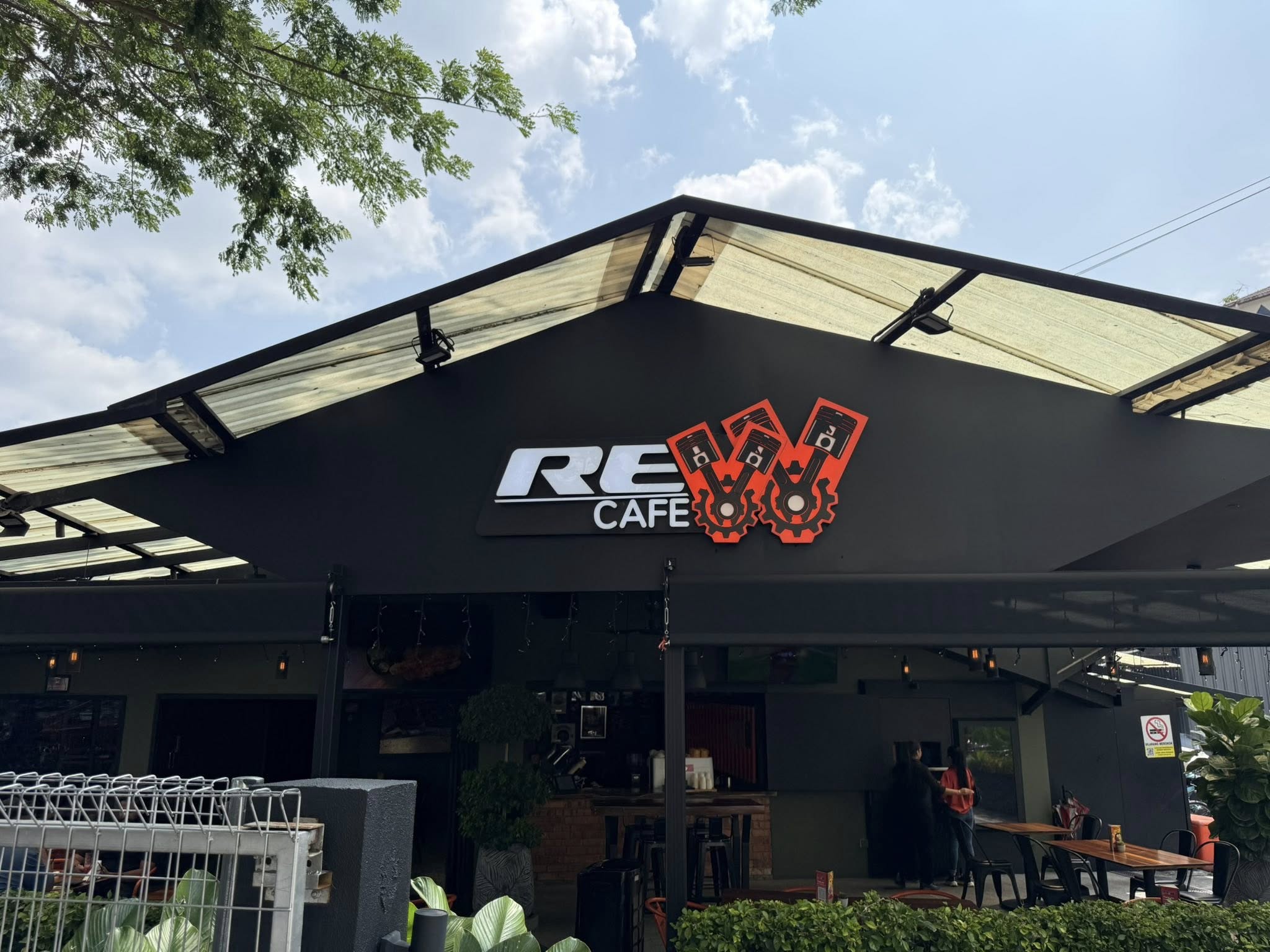 revv_cafe_jun2026_williamthevarajan_01