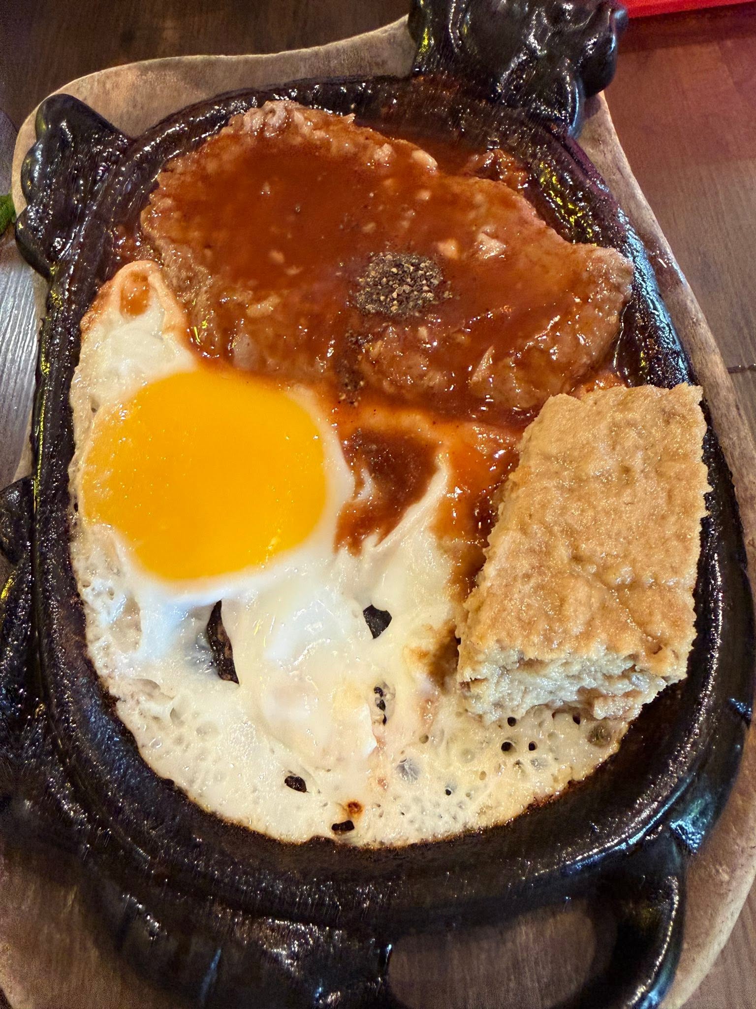 banh_mi_cafe_jul2026_williamthevarajan_02