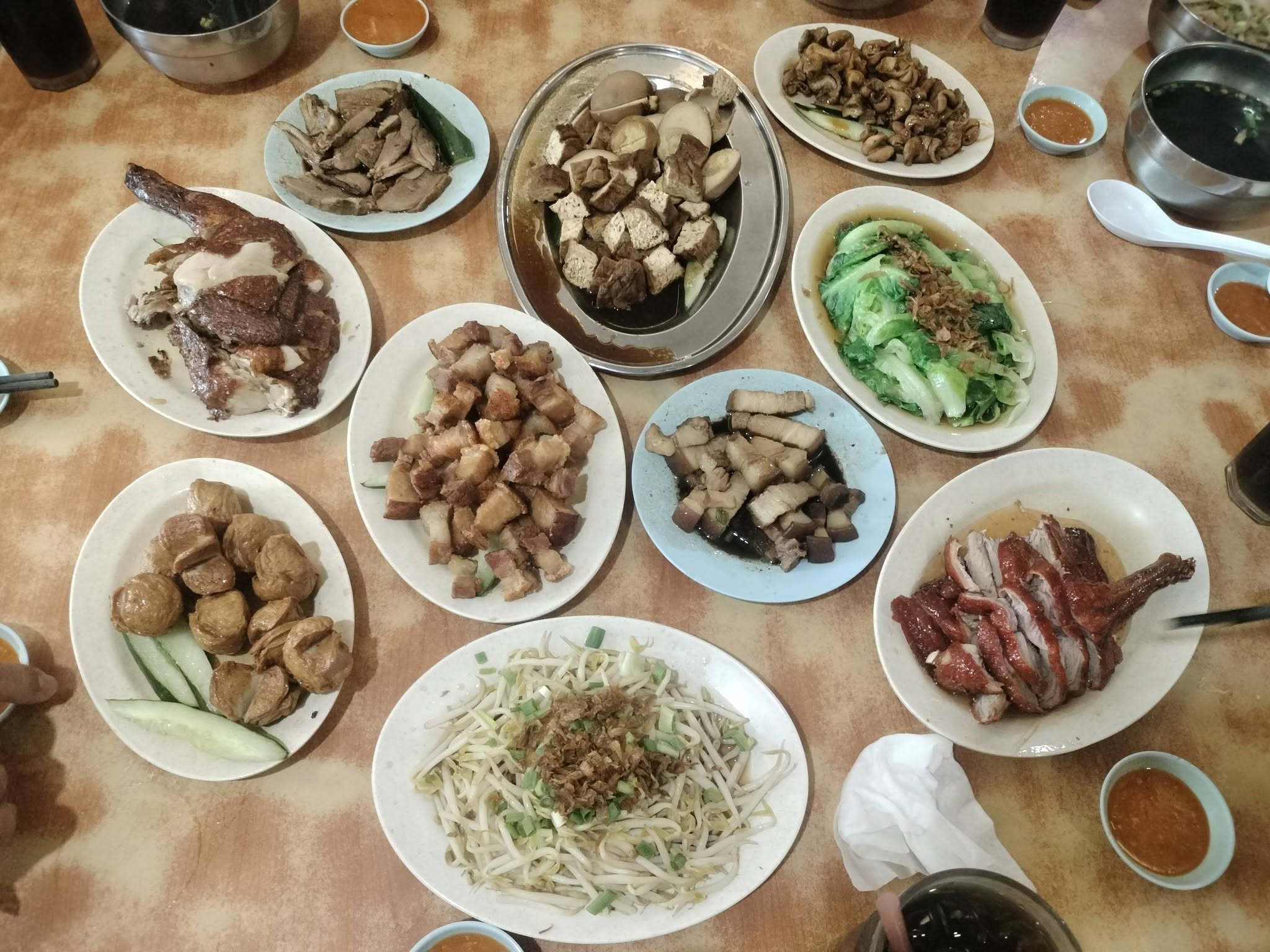 lucky_famous_restaurant_jul2026_taikweefatt_01
