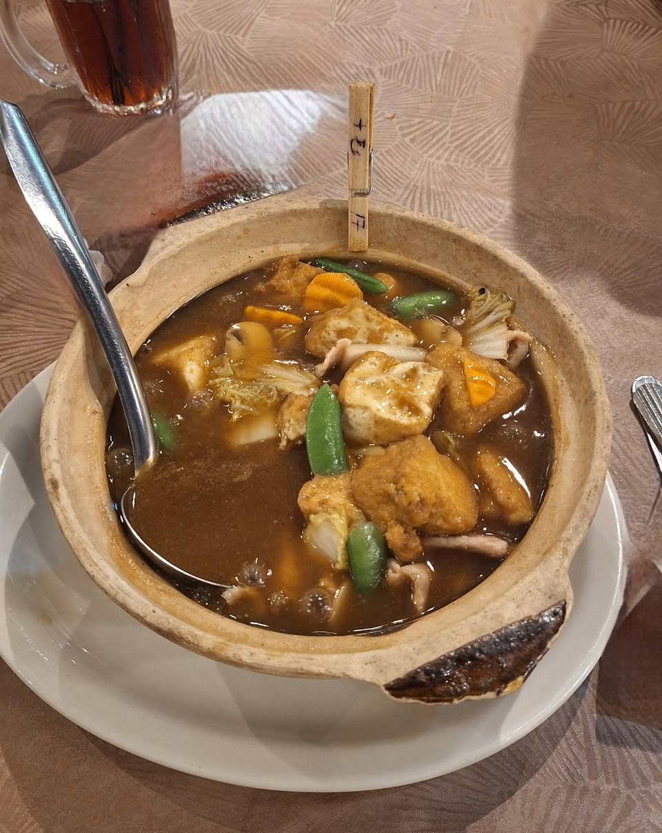 restoran_mama_lee_ss2_aug2026_khoolili_01