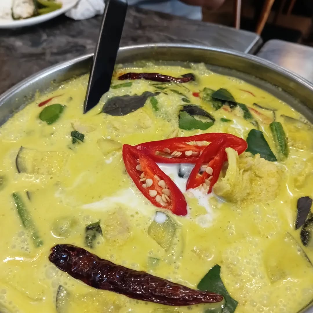 thai_house_cafe_aug2026_russkingkarl_03