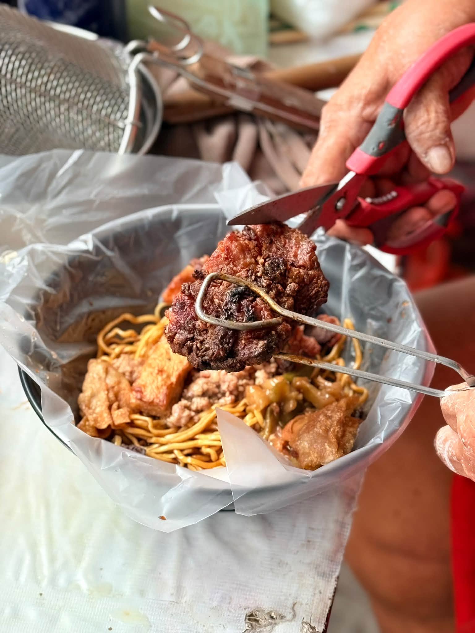 sister_qing_hakka_noodles_sep2026_stevencttea_03