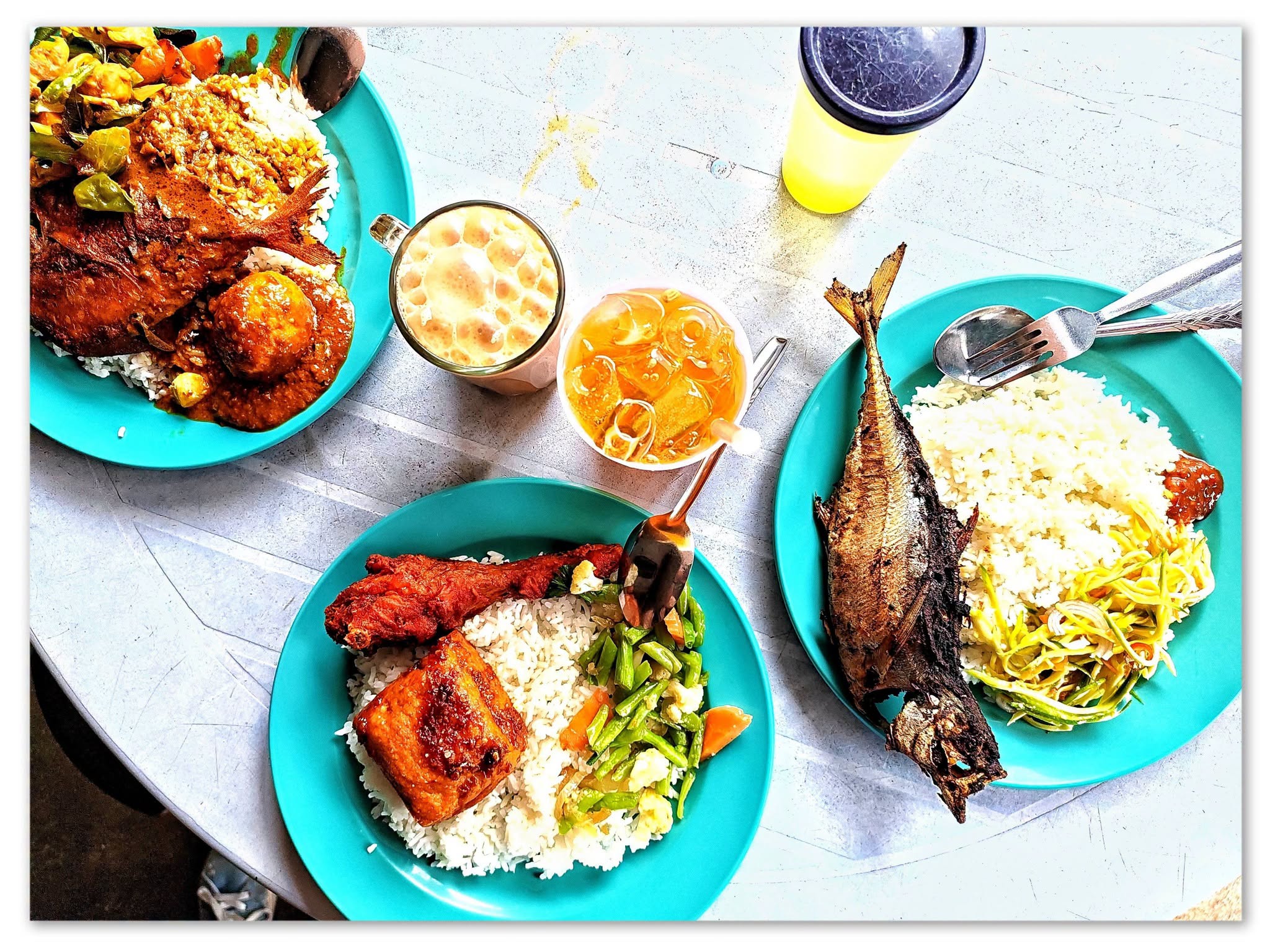 yat_tsunami_cafe_tanjung_bungah_sep2026_hedgesliang_04