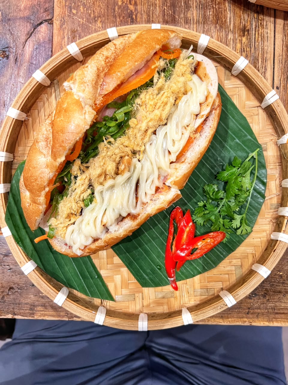 banh_mi_mẹ_in_oct2026_vk_03