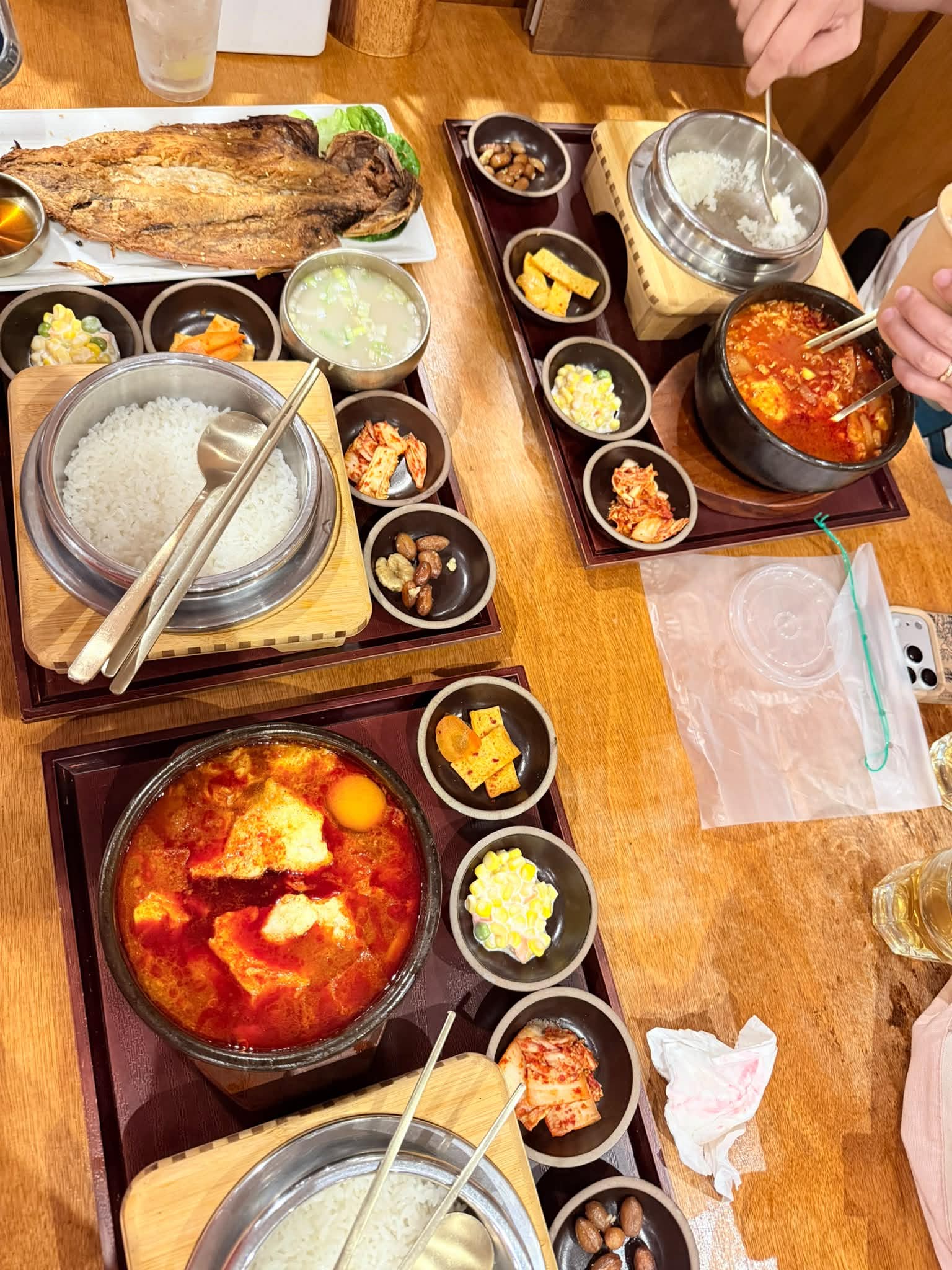 seoul_noodle_shop_vivo_city_oct2026_lukesoon_01